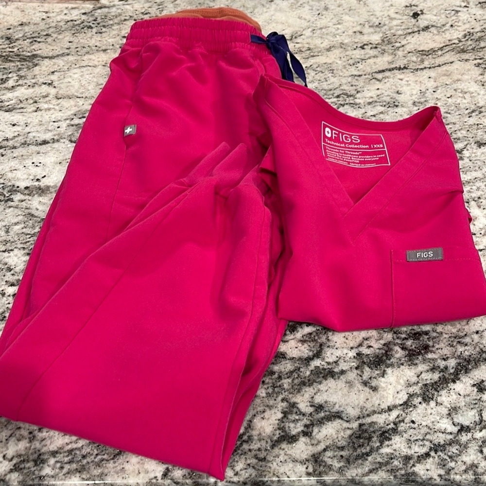 Figs ultra rose scrubs set xxs top xs/p pants